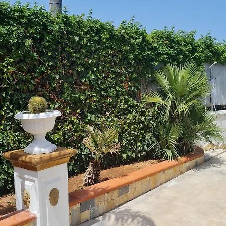 Le Terre Di Sicilia 3* Terrasini